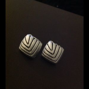 5/$20 TINY PEIRCED EARRINGS